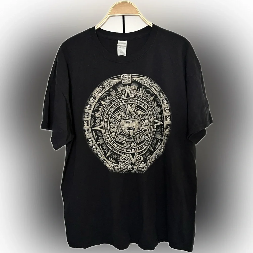 Aztec Calendar T-Shirt - Picture 1 of 3